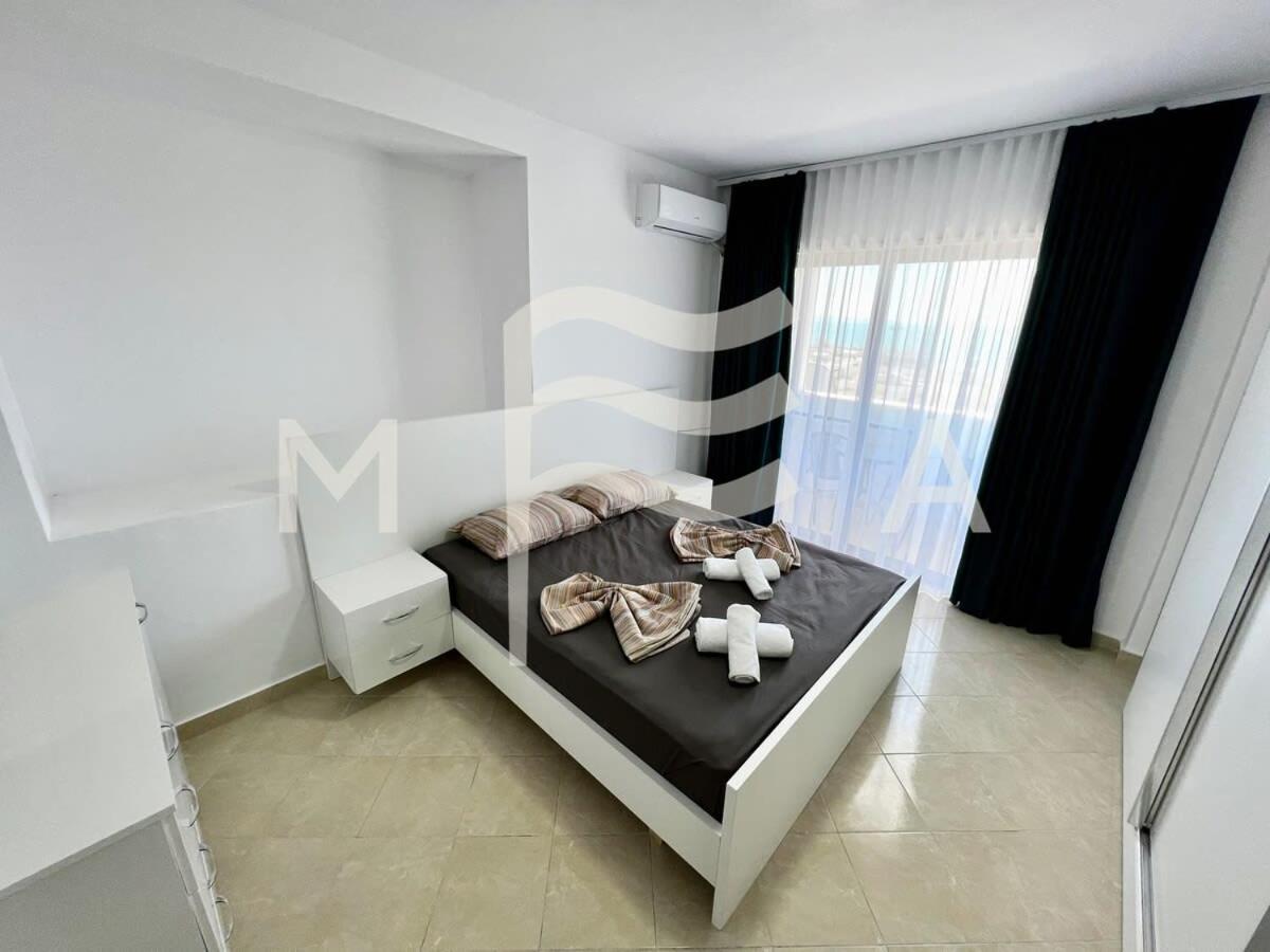 Skyline 574 Apartment
